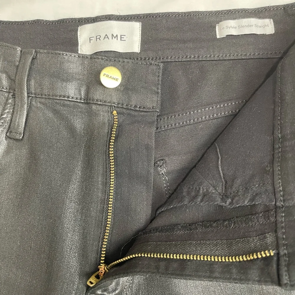 Frame High Rise Straight Coated  Stretchy Jeans in Noir Womens Size 29 - Picture 7 of 14